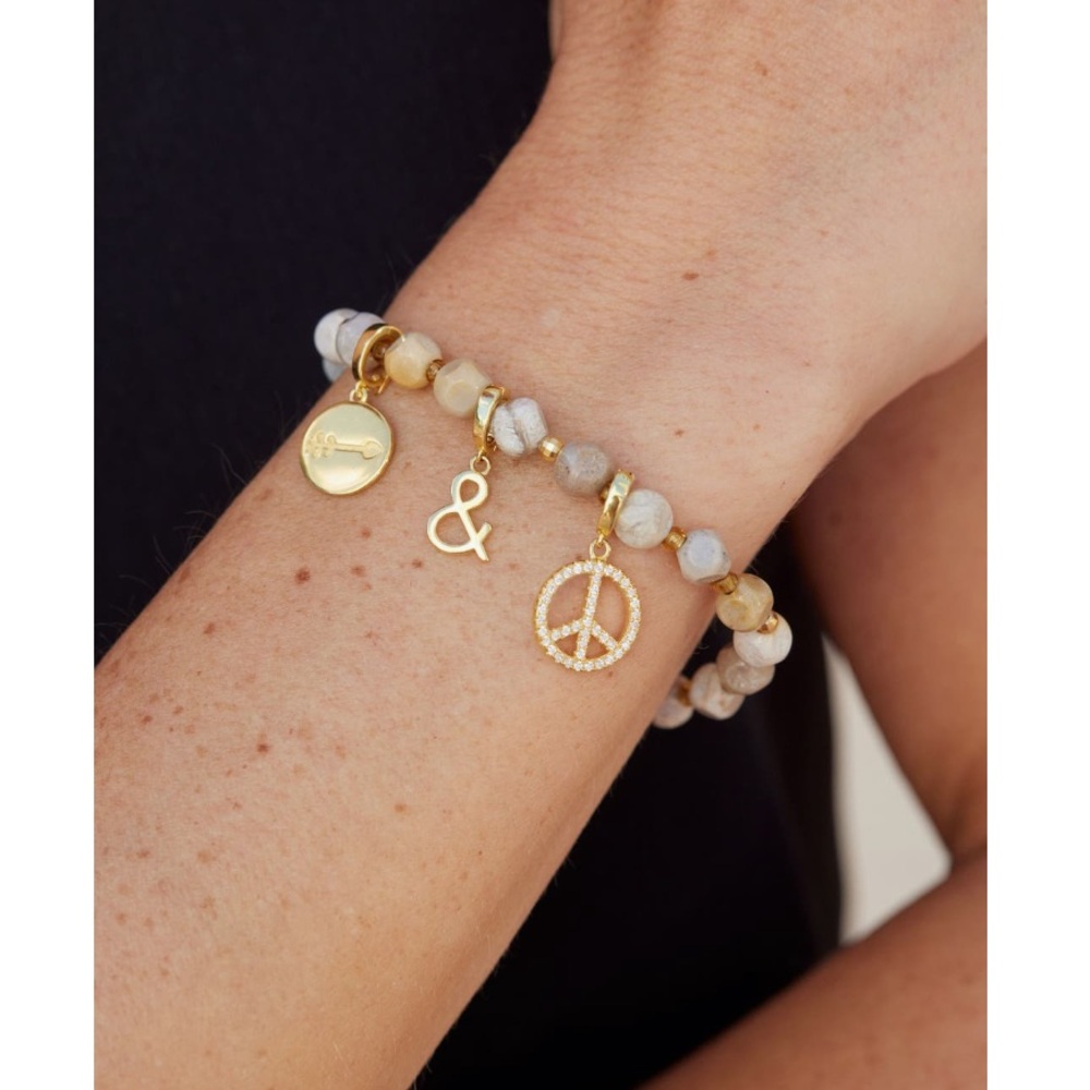+ SAVVY CIE JEWELS + Beaded Stretch Pendant Bracelet - Picture 2 of 2